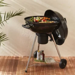 sweeek Barbecue a carbonella con affumicatore, Ø57cm