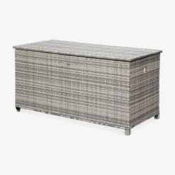 sweeek Baule da giardino in resina intrecciata con rotelle e fodera interna, 790L