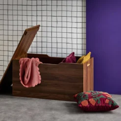 sweeek Baule, effetto legno tinto noce