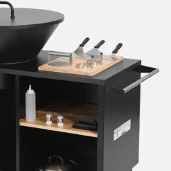 sweeek Braciere barbecue su carrello con vano portaoggetti, coperchio e utensili, Ø80cm