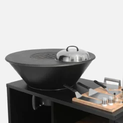 sweeek Braciere barbecue su carrello con vano portaoggetti, coperchio e utensili, Ø80cm