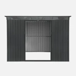 sweeek Casetta da giardino in metallo 4,85m2 con lucernario