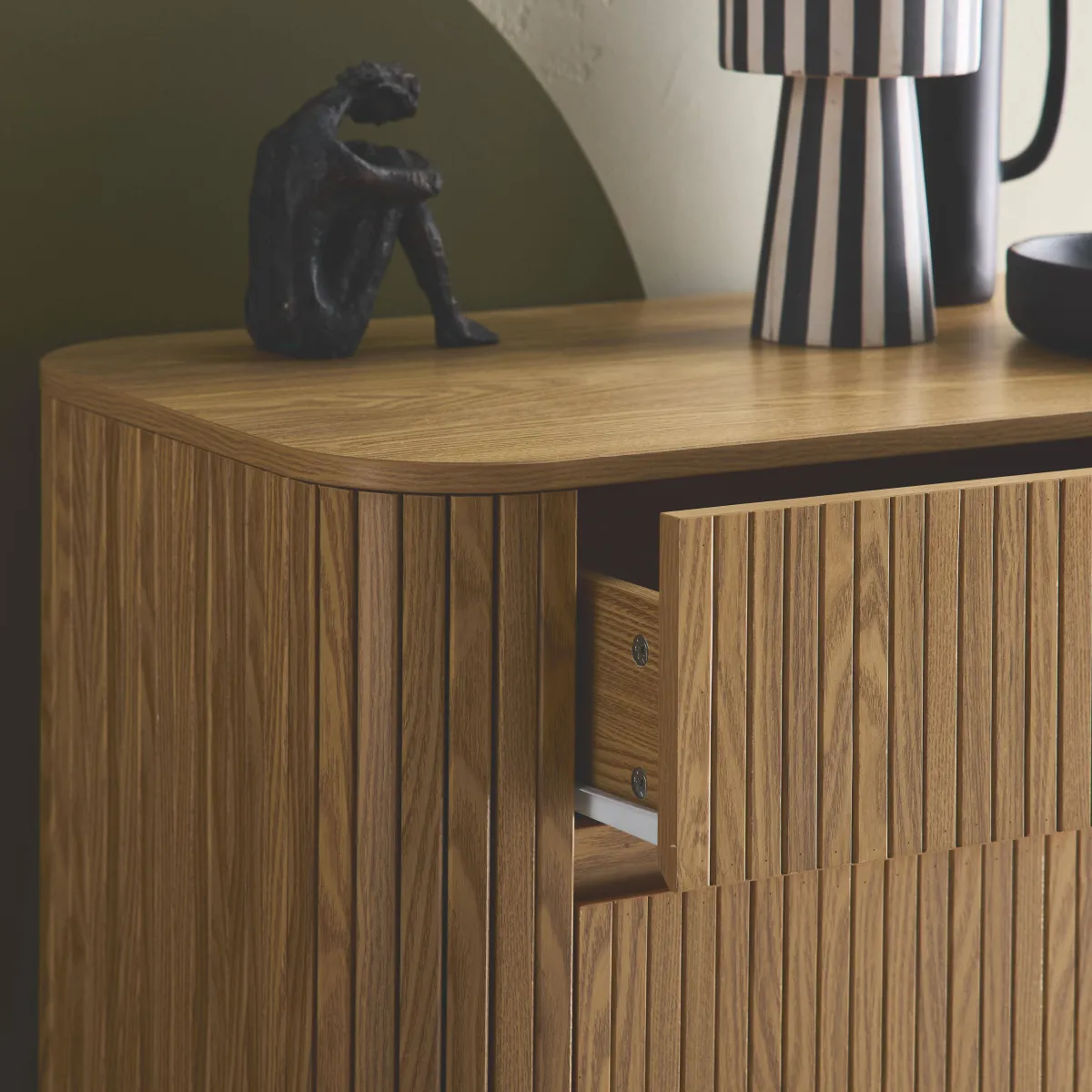 sweeek Cassettiera decorazione striata 4 cassetti