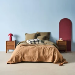 sweeek Comodino decorazione legno 2 cassetti