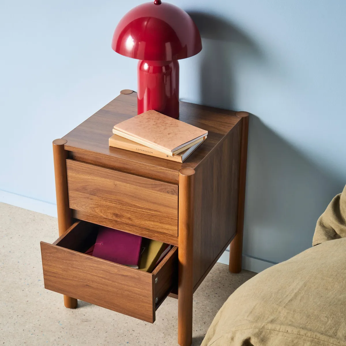 sweeek Comodino decorazione legno 2 cassetti