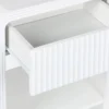sweeek Comodino effetto legno scanalato 1 cassetto, 1 ripiano