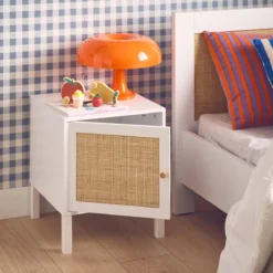 sweeek Comodino per bambini in legno bianco e canna da zucchero