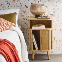 sweeek Comodino scandinavo decorazione legno 2 porte scorrevoli