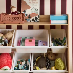 Contenitore per bambini con 9 contenitori, 4 ripiani, 1 anta
