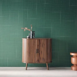 sweeek Credenza con ante scorrevoli e ripiano