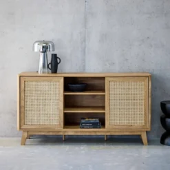 sweeek Credenza con 2 ante scorrevoli e ripiani effetto legno e canna, 150cm