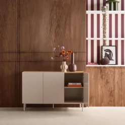 sweeek Credenza effetto legno con gambe in metallo 3 ante, 120cm