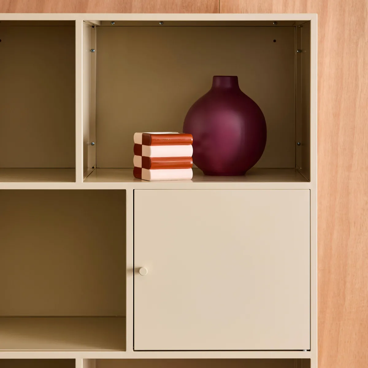 sweeek Credenza industriale in metallo con 8 scomparti