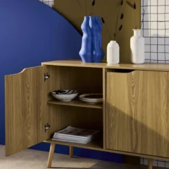 sweeek Credenza scandinava a 2 ante effetto legno di noce, 160cm