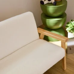 sweeek Divanetto per bambini in tessuto bouclé legno di hevea, 2 posti