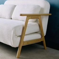 sweeek Divano letto convertibile in legno di hevea e bouclé testurizzato, 2 posti