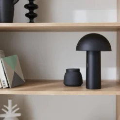 sweeek Lampada da tavolo a batteria Nomadic con testa orientabile, 28cm