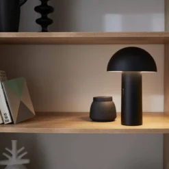 sweeek Lampada da tavolo a batteria Nomadic con testa orientabile, 28cm
