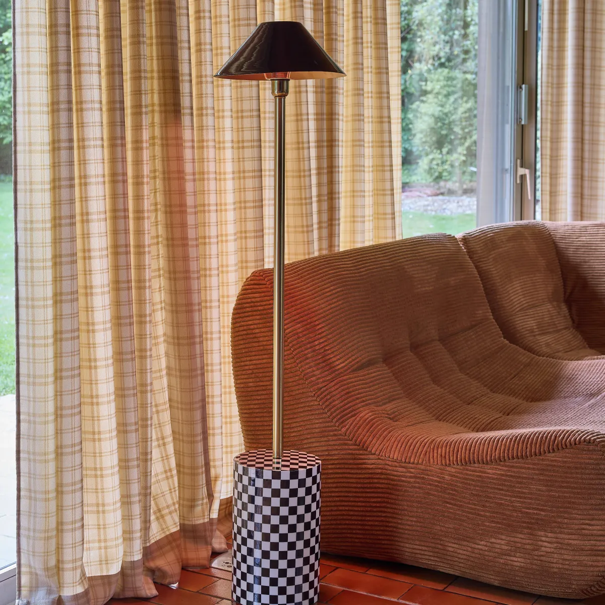 sweeek Lampada da terra per interno in metallo con base a scacchi, Ø31cm