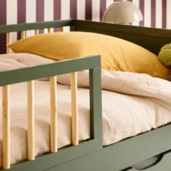 sweeek Letto bambino 90cm pino naturale rete a doghe inclusa