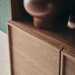 sweeek Libreria effetto legno con 2 ante a 5 livelli