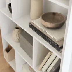 sweeek Libreria effetto legno con gambe in legno e 4 ripiani