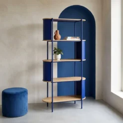 sweeek Libreria in metallo curvato e legno a 5 livelli