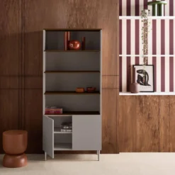 Libreria in metallo e decorazione in legno a 6 livelli