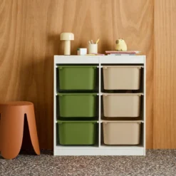 sweeek Mobile per bambini con 6 scatole colorate