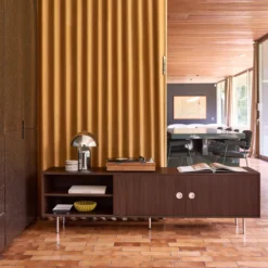 sweeek Mobile TV vintage in legno e acciaio inossidabile 2 ante, 180cm
