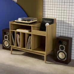 sweeek Mobili vintage per vinili con decorazioni in legno