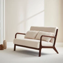 sweeek Panca scandinava in legno di hevea tinto noce e bouclé, 2 posti