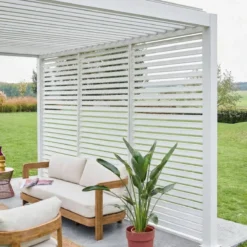 sweeek Pergola bioclimatica 3x4 in alluminio + 3 persiane da 1.3m