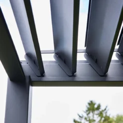 Pergola bioclimatica 3x4 in alluminio + 3 tende da 1m