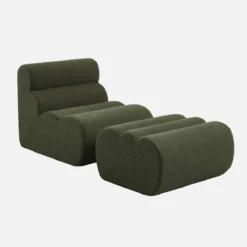 sweeek Poltrona bouclé testurizzata con poggiapiedi