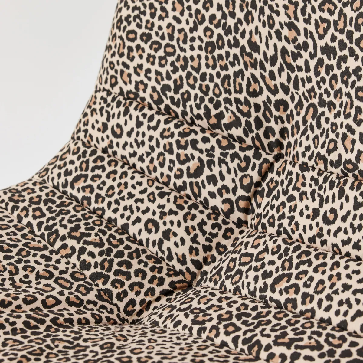 sweeek Poltrona in tessuto leopardato