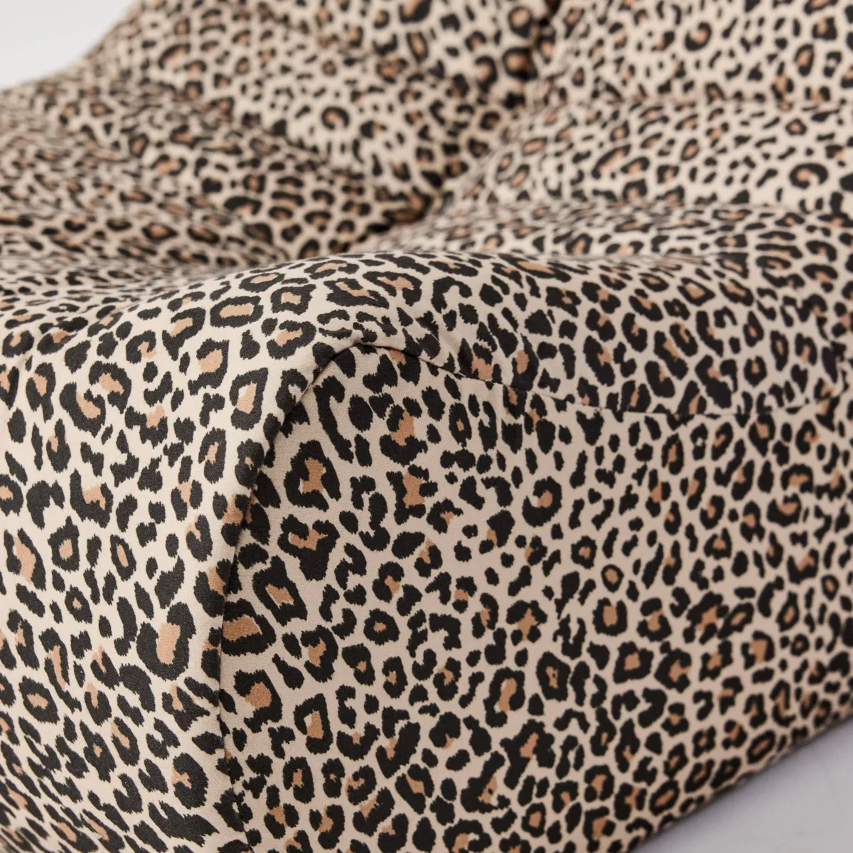 sweeek Poltrona in tessuto leopardato