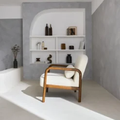 sweeek Poltrona scandinava in legno di hevea tinto noce