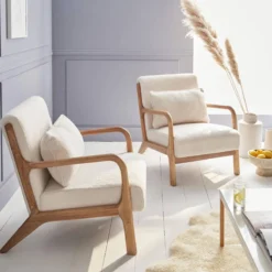 sweeek Poltrona scandinava in legno e tessuto bouclé