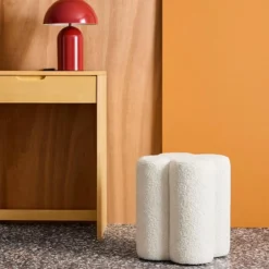 sweeek Pouf trifoglio in bouclé