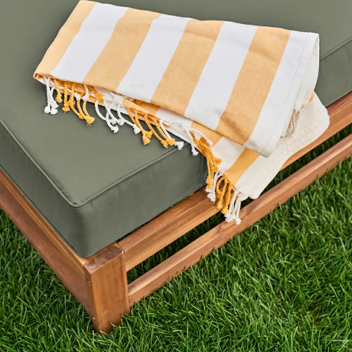 sweeek Salotto da giardino in legno, 5 posti