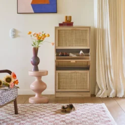 sweeek Scarpiera con decoro in canna e legno, 3 ante