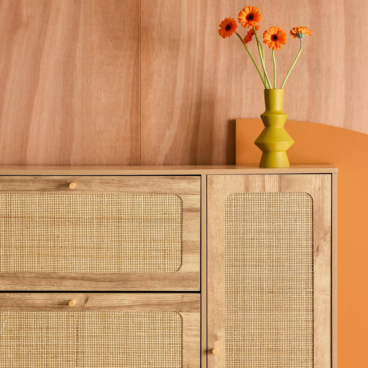 sweeek Scarpiera con decoro in legno e canna, 3 ante