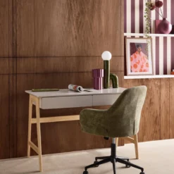 sweeek Scrivania decorata in legno di hevea con 2 cassetti