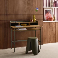 sweeek Scrivania in metallo e legno con 3 vani