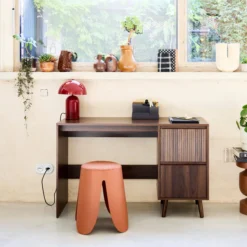 sweeek Scrivania scandinava decorazione in legno, 2 cassetti