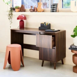 sweeek Scrivania scandinava decorazione in legno, 2 cassetti