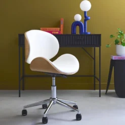 sweeek Sedia da ufficio con rotelle, effetto legno curvato e similpelle