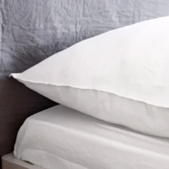sweeek Set biancheria da letto in microfibra lavata bianca, 2 posti