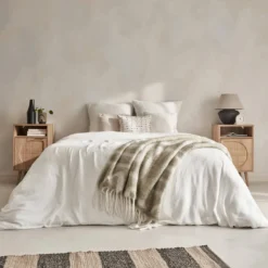 sweeek Set 2 comodini, decoro in legno, canalina arrotondata